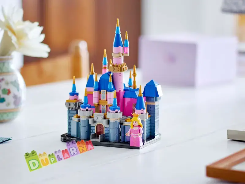 Lego 40720 - Miniaturní zámek Disneyho Šípkové Růženky