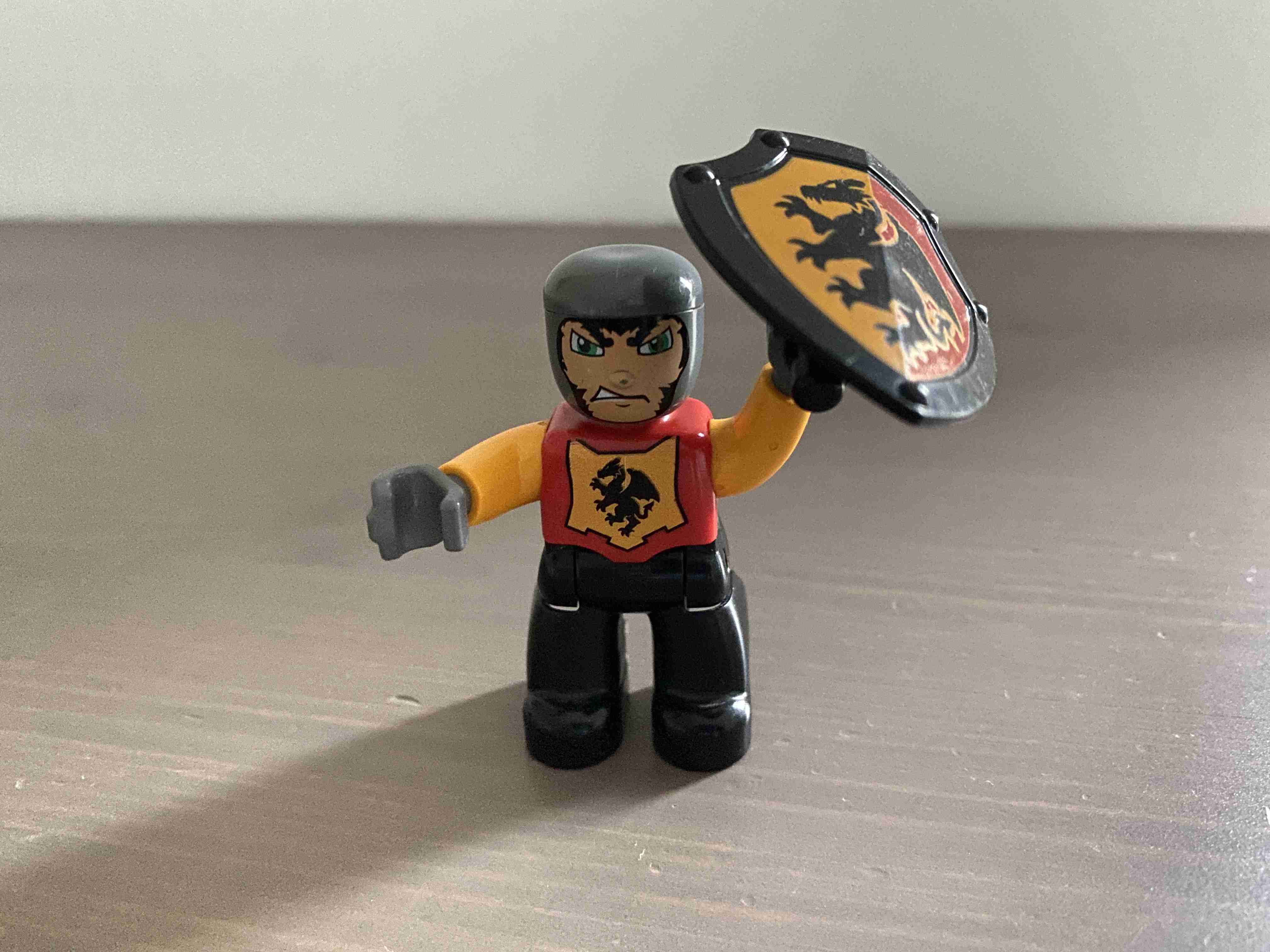 Lego Duplo Rytíř se štítem