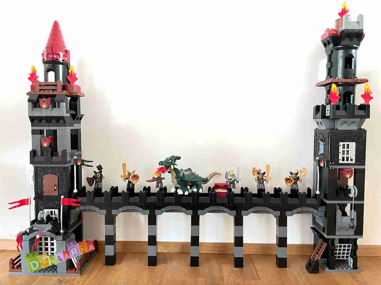 Lego Duplo 4785 - Velký černý hrad s drakem / Black Castle