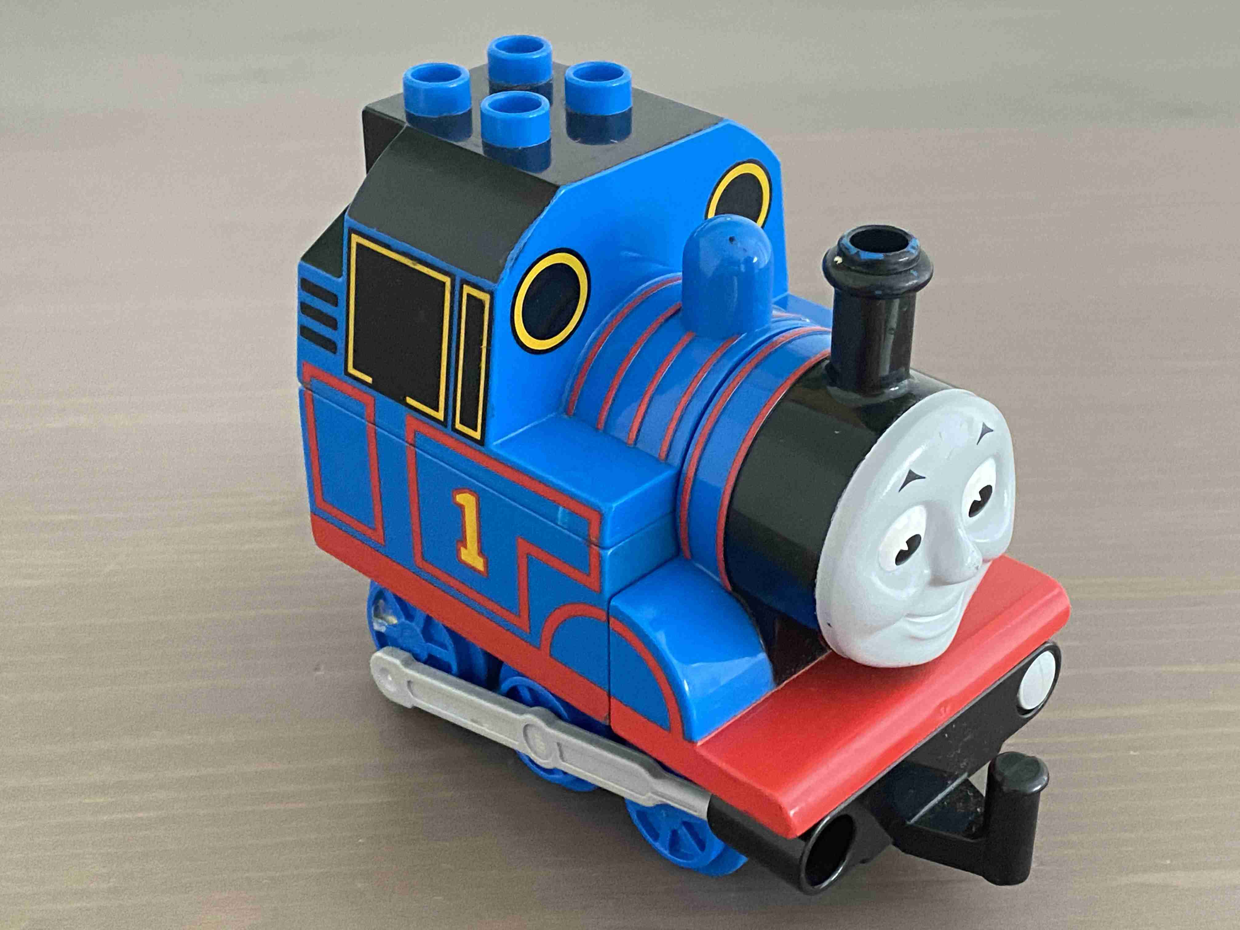 Lego Duplo - Mašinka Tomáš