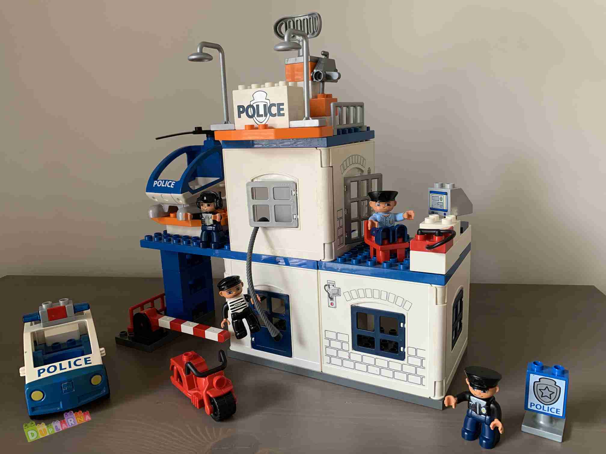Lego Duplo 4965 - Policejní stanice / policie