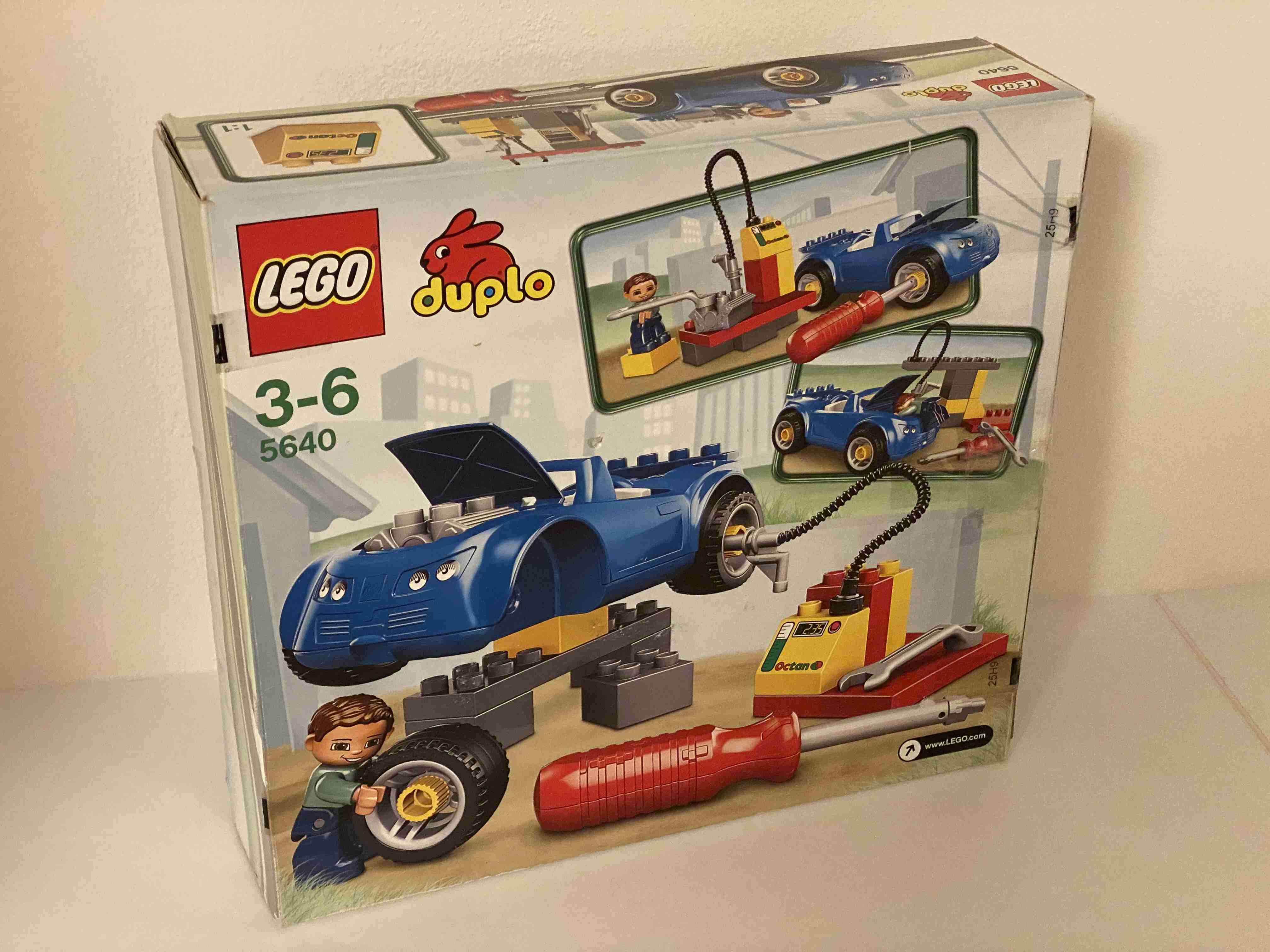 Lego Duplo 5640 - Benzínová stanice - TOOLO šroubovací