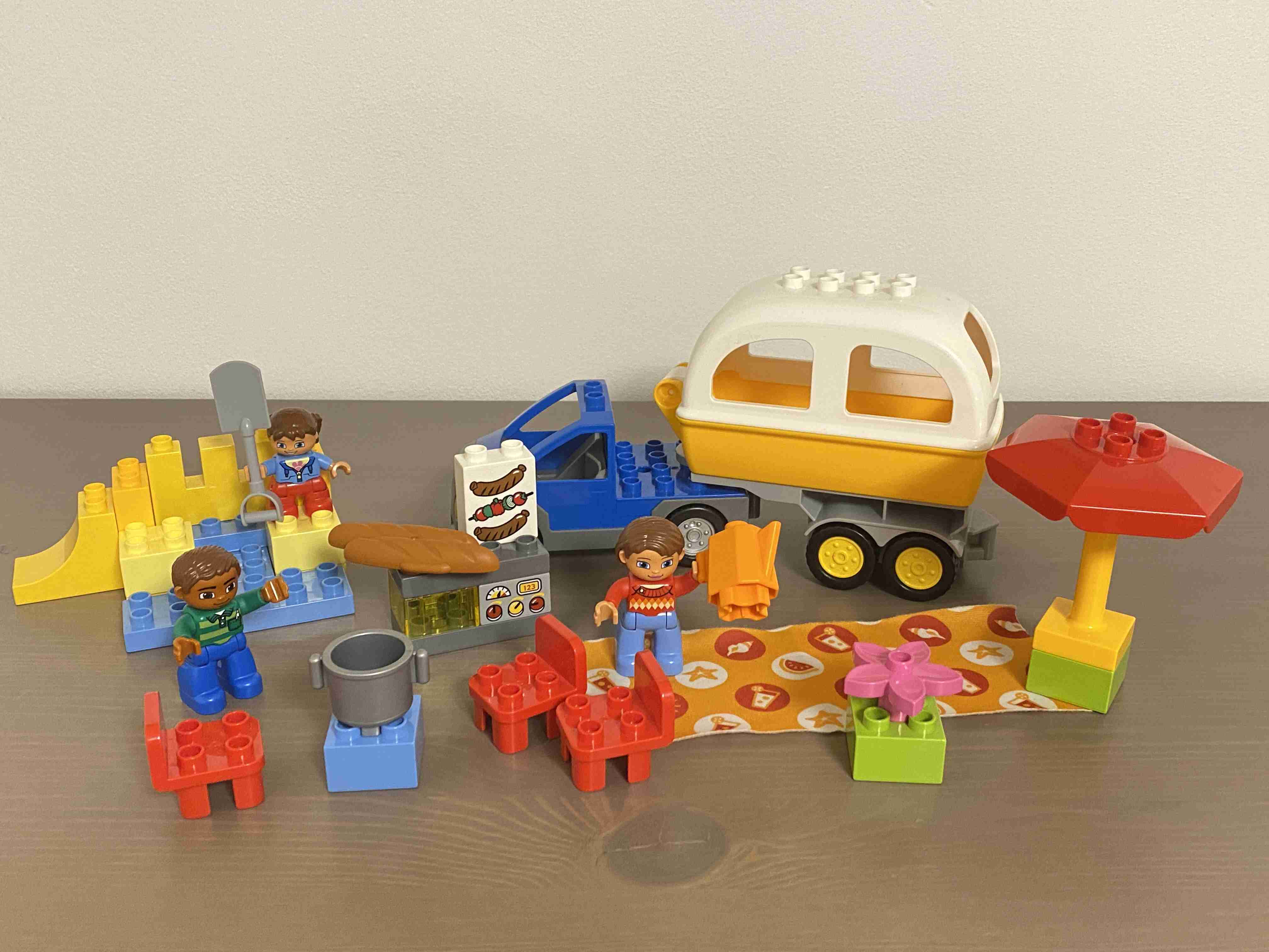 Lego Duplo 10602 - Kempovací dobrodružství / Karavan