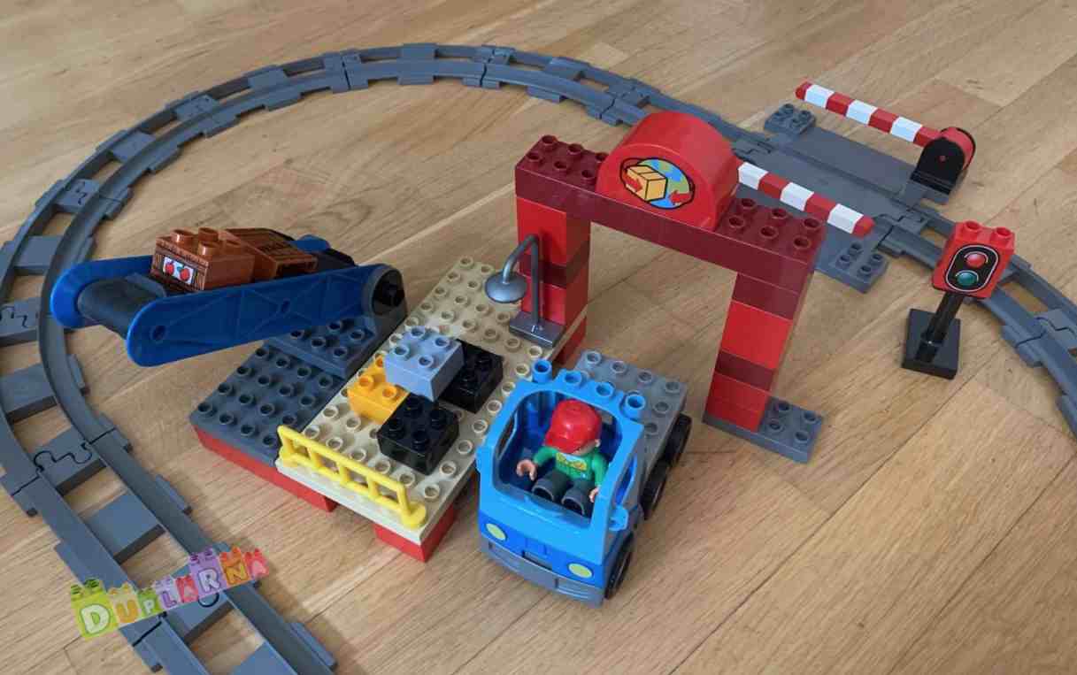 Lego Duplo 5609 VLAK + Koleje Deluxe