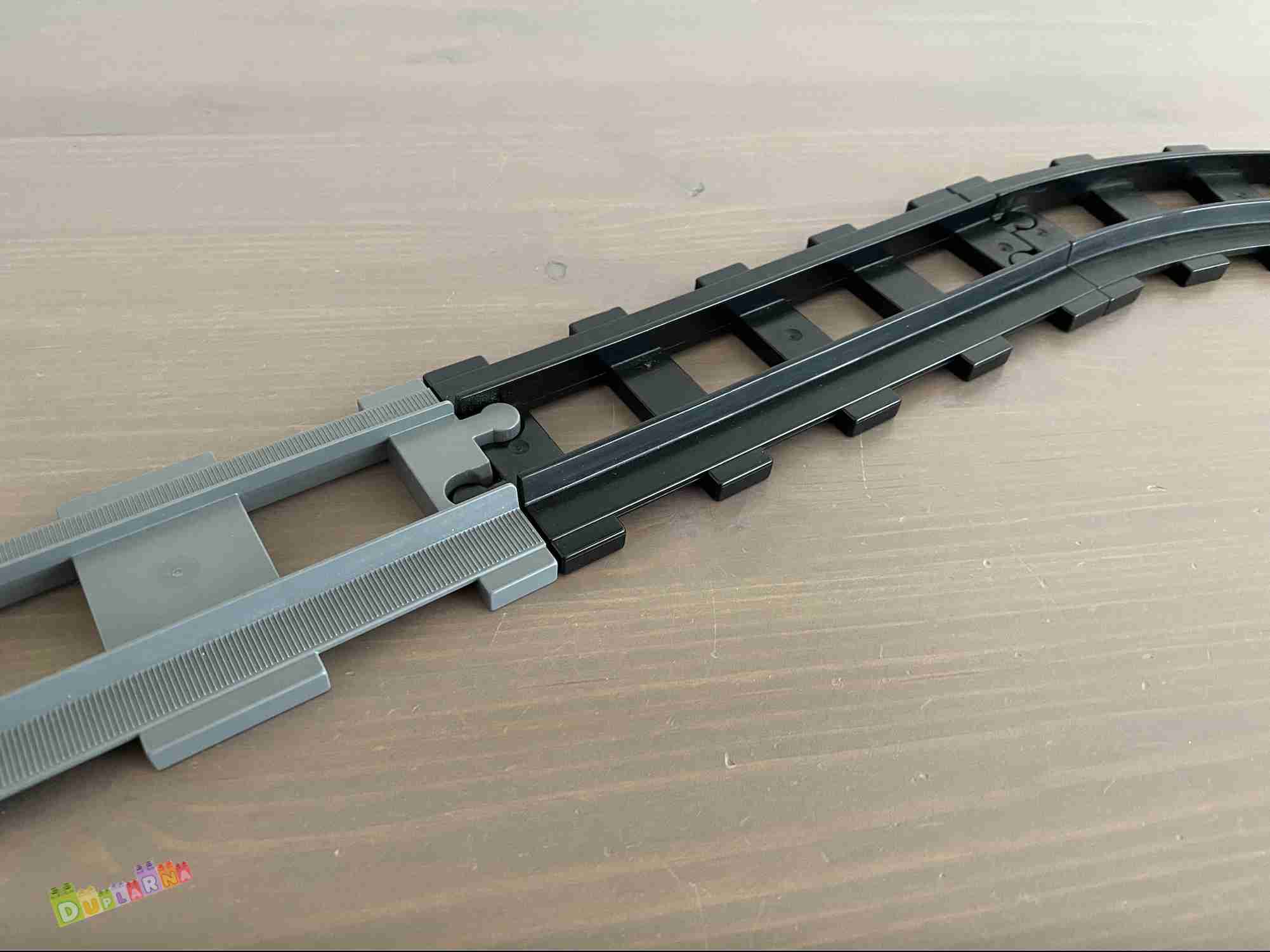 Lego Duplo koleje - rovinka / rovná kolej černá