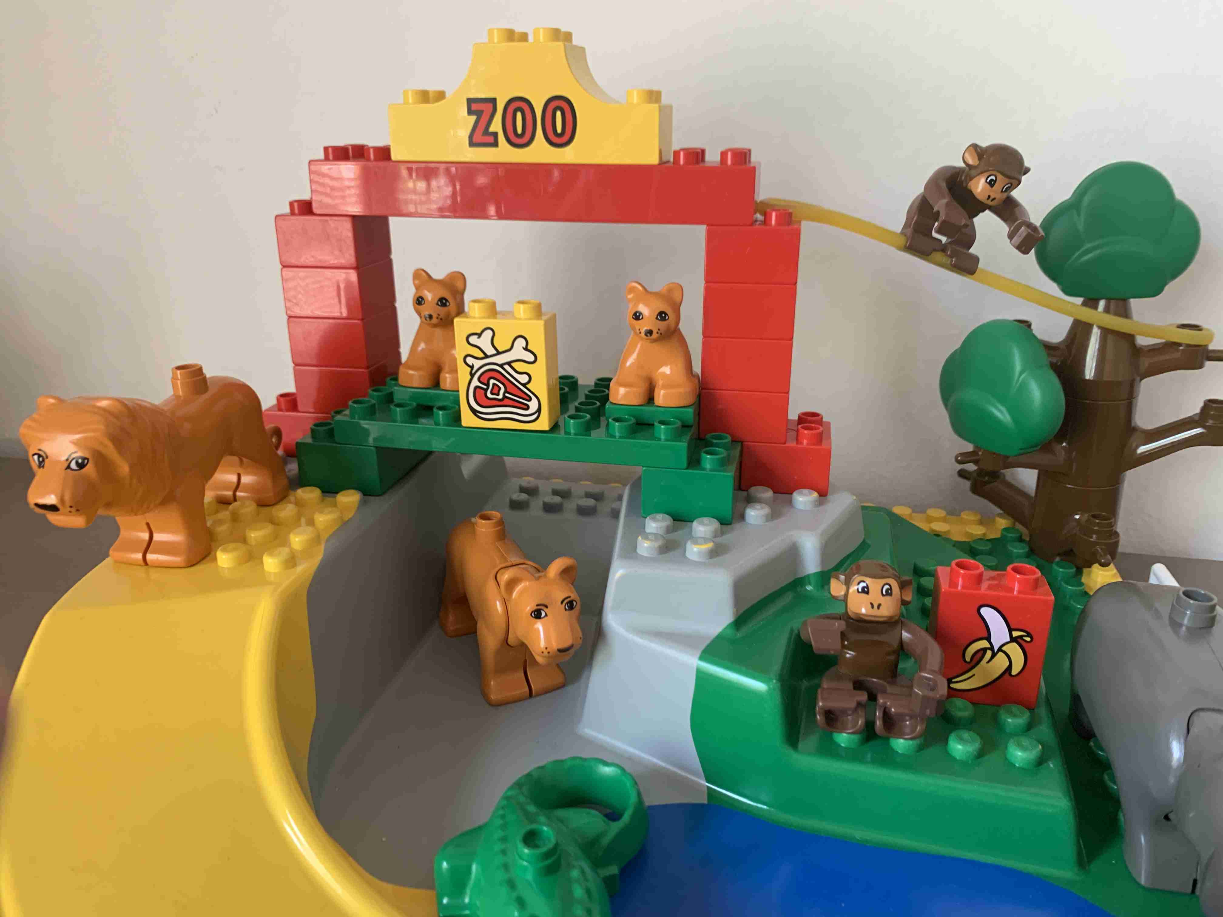 Lego Duplo 2668 - Zoo a 3D podložka - Zoo Animal Antics Children's Zoo