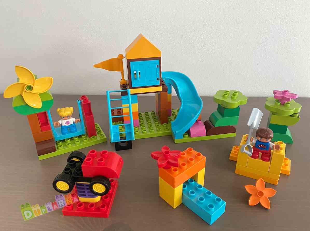 Lego Duplo 10864 - Velký Box s kostkami - dětské hřiště