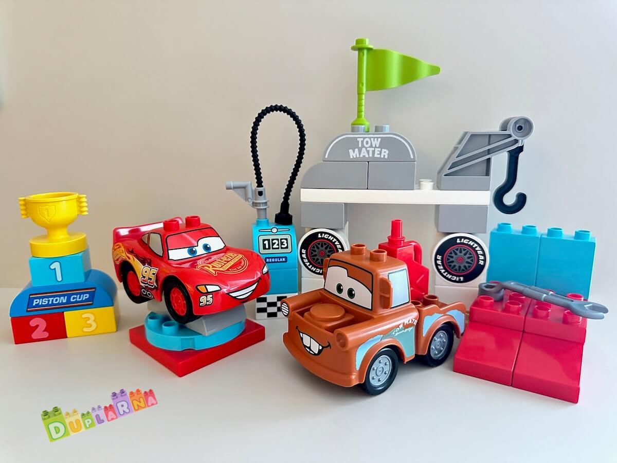 Lego Duplo 10924 - Cars - Závodní den Bleska McQueena