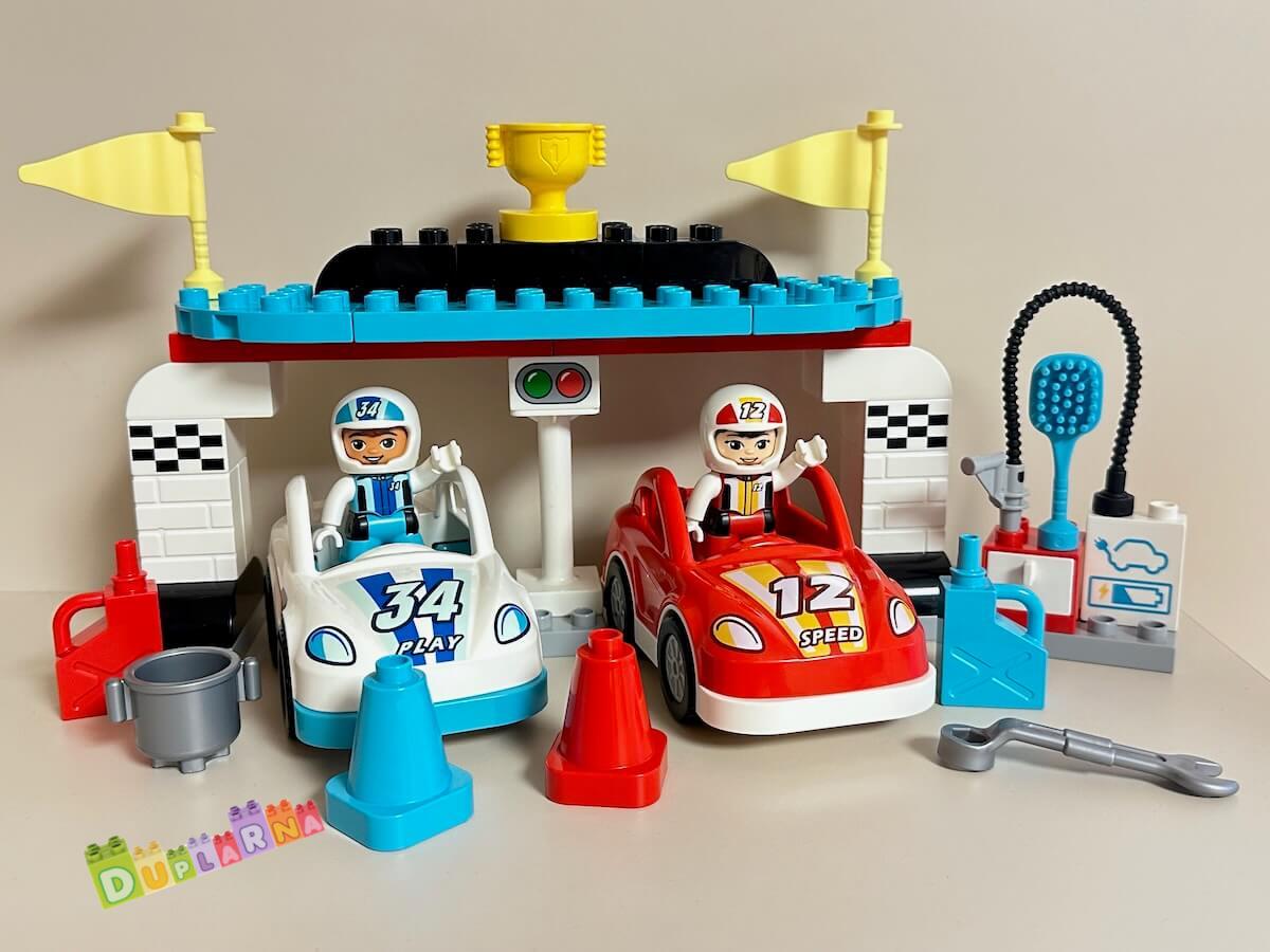 Lego Duplo Town 10947 - Závodní auta natahovací