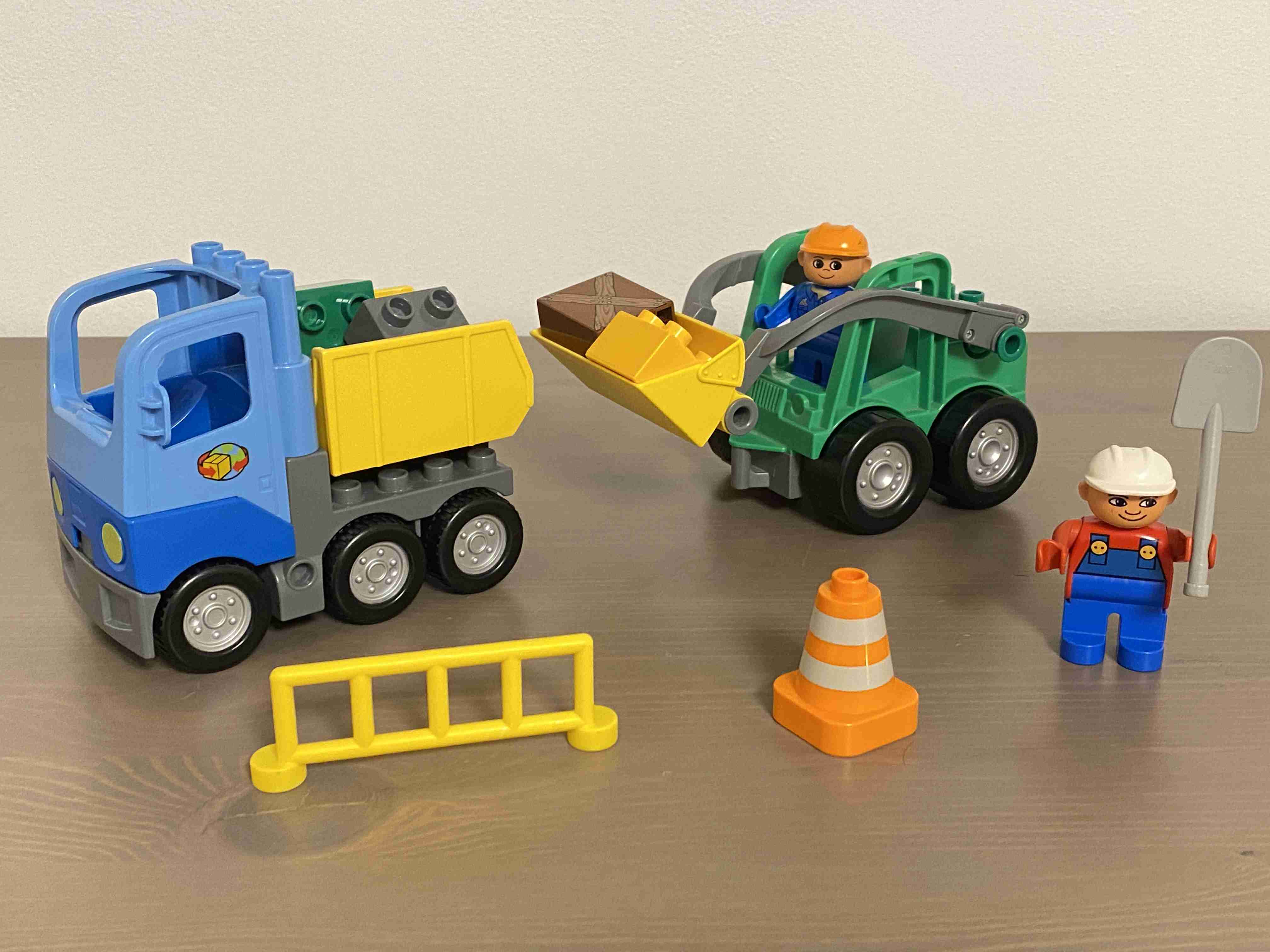 Lego Duplo Stavba ( Bagr + Tatra )