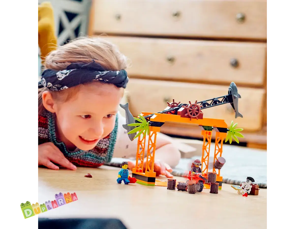 Lego City 60342 - Žraločí kaskadérská výzva