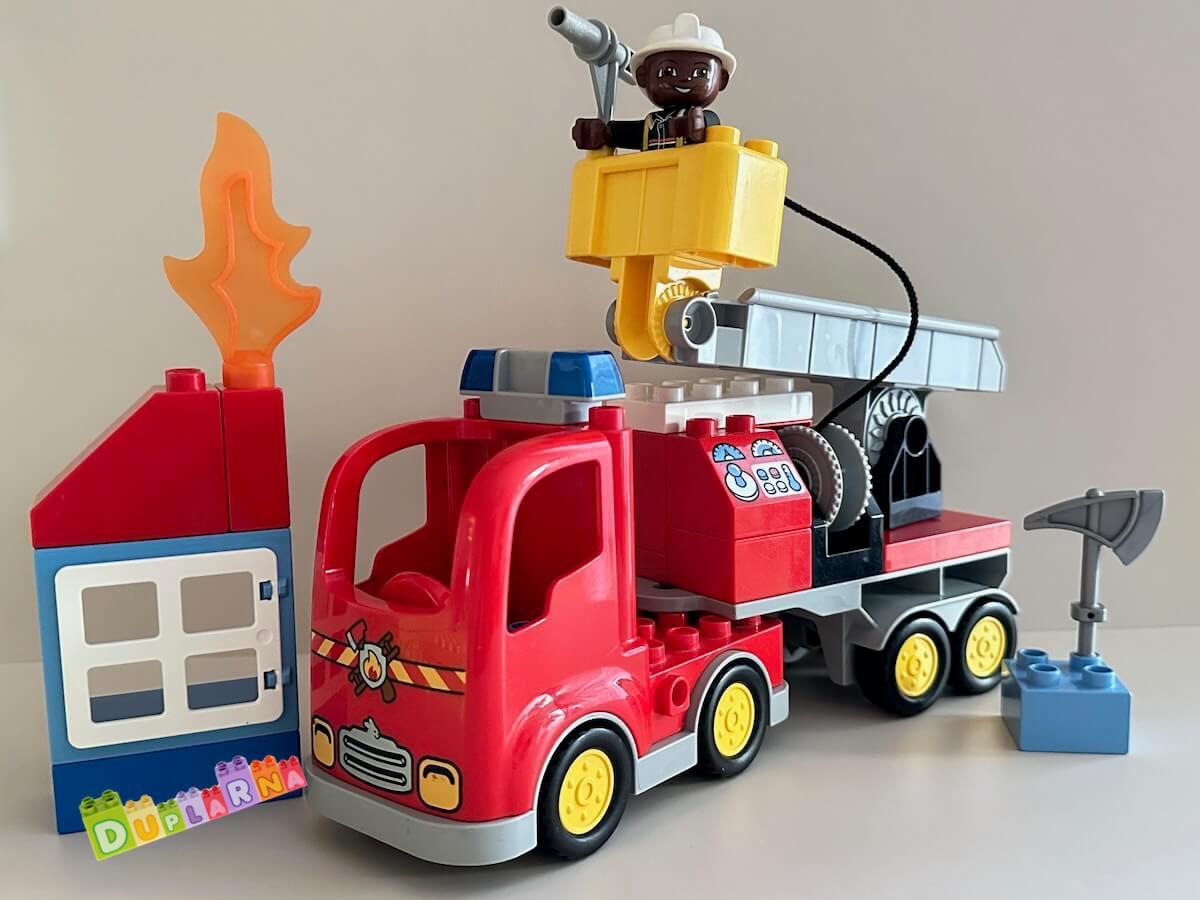 Lego Duplo 10592 - Hasičské auto - Hasiči