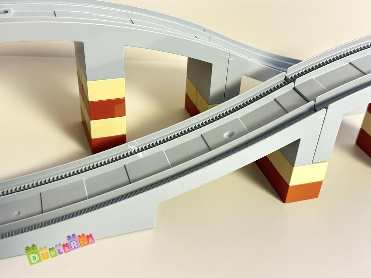 Lego Duplo Most světle šedý