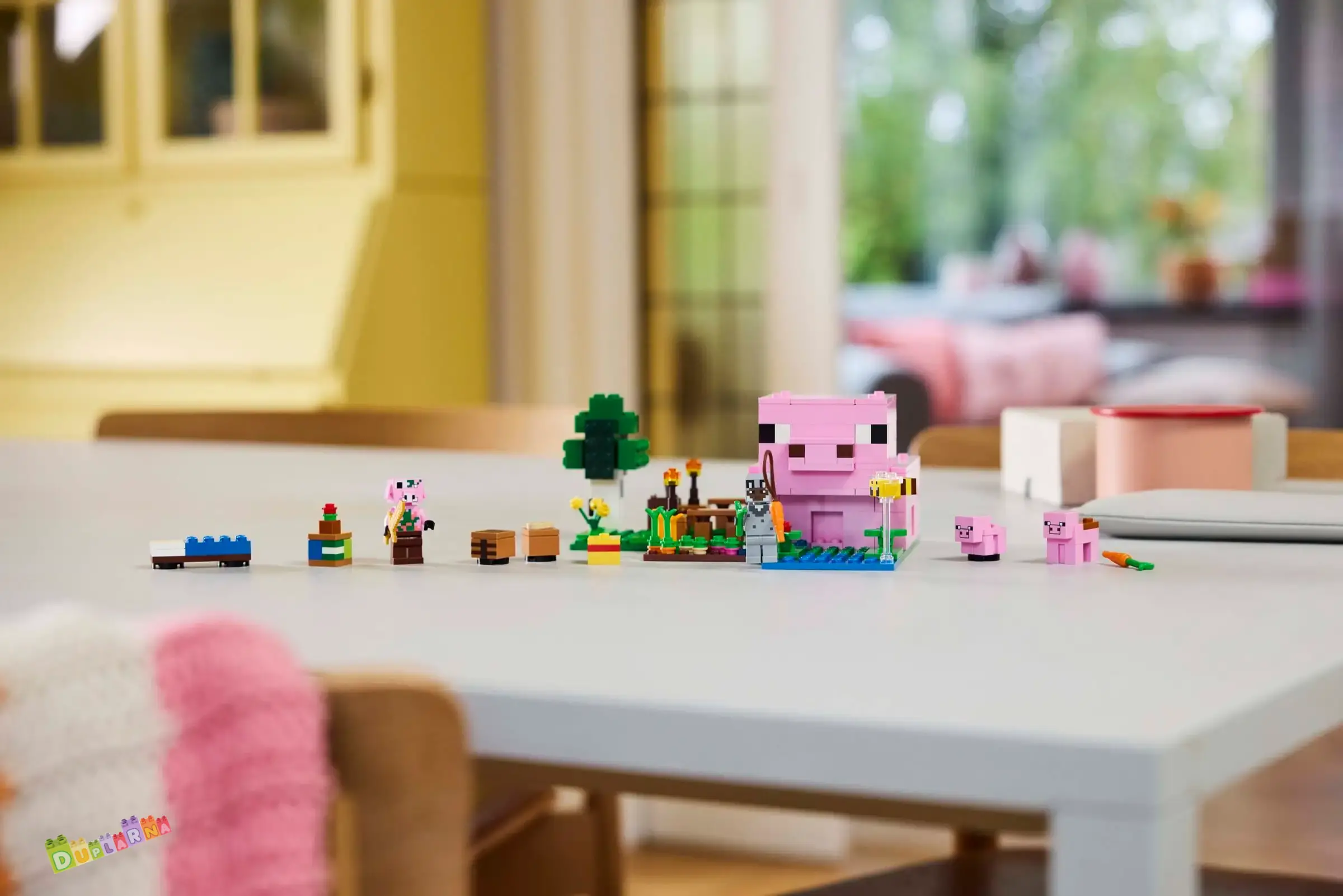 Lego Minecraft 21268 - Domeček Prasátka