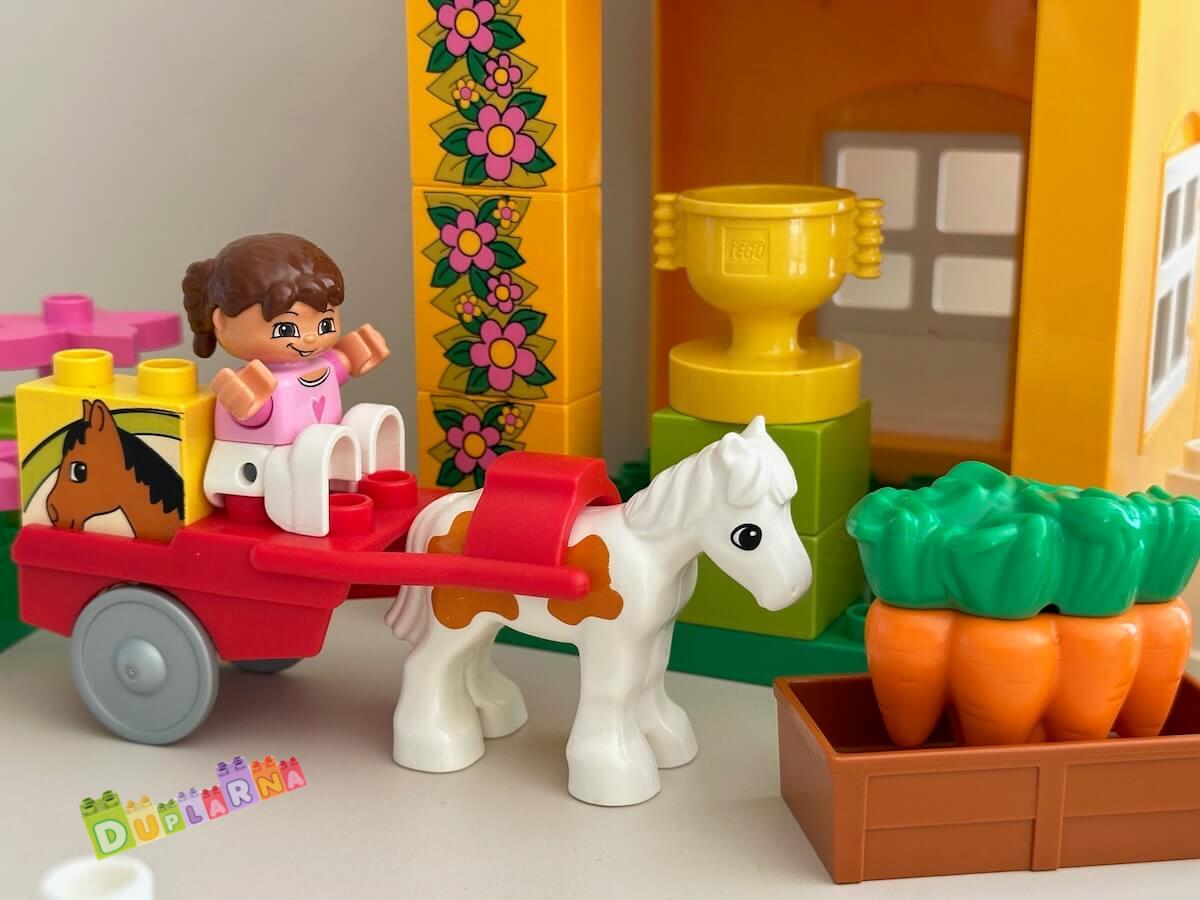 Lego Duplo 4974 - Koňské stáje / Farma