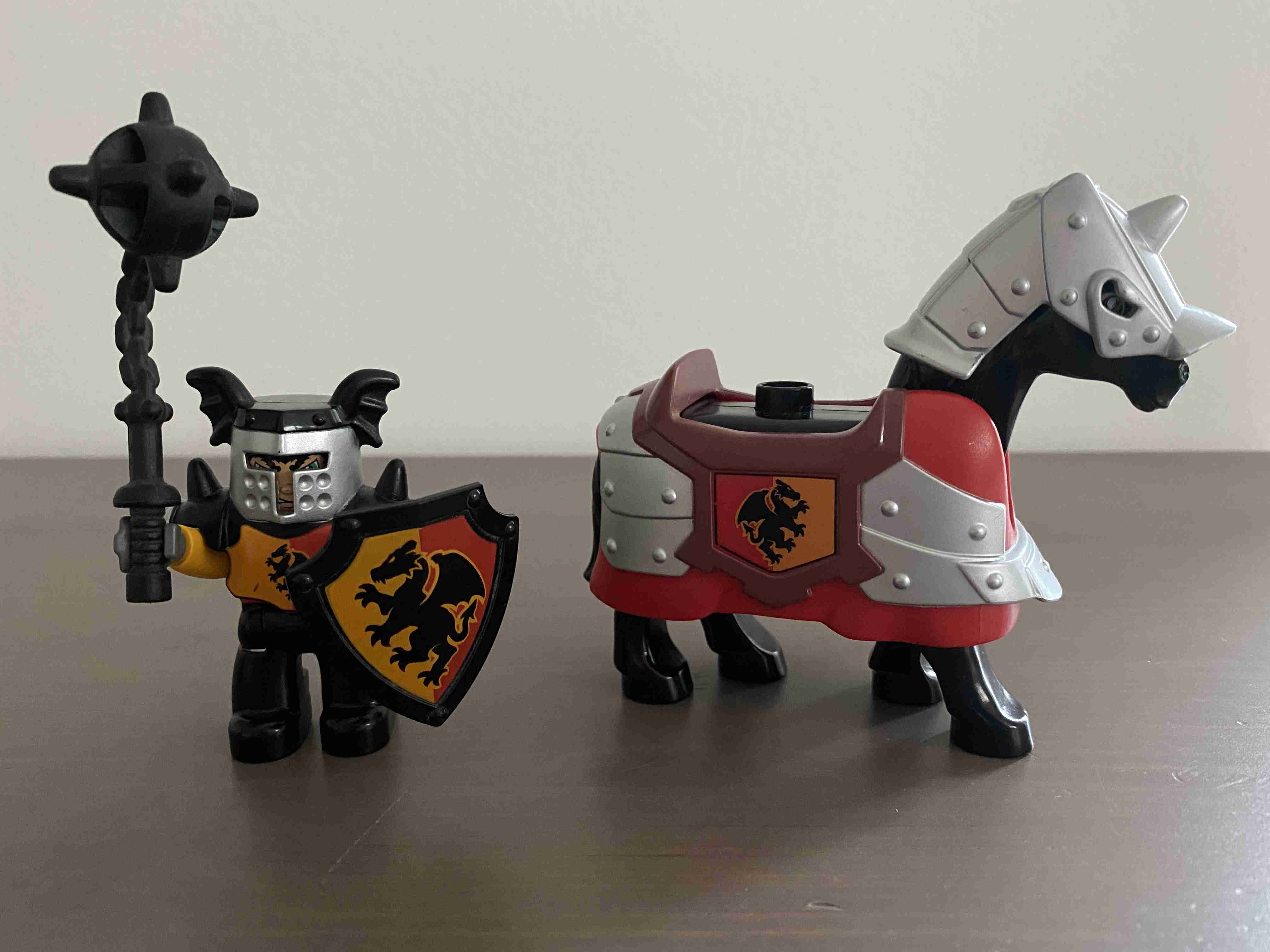 Lego Duplo Rytíř na koni