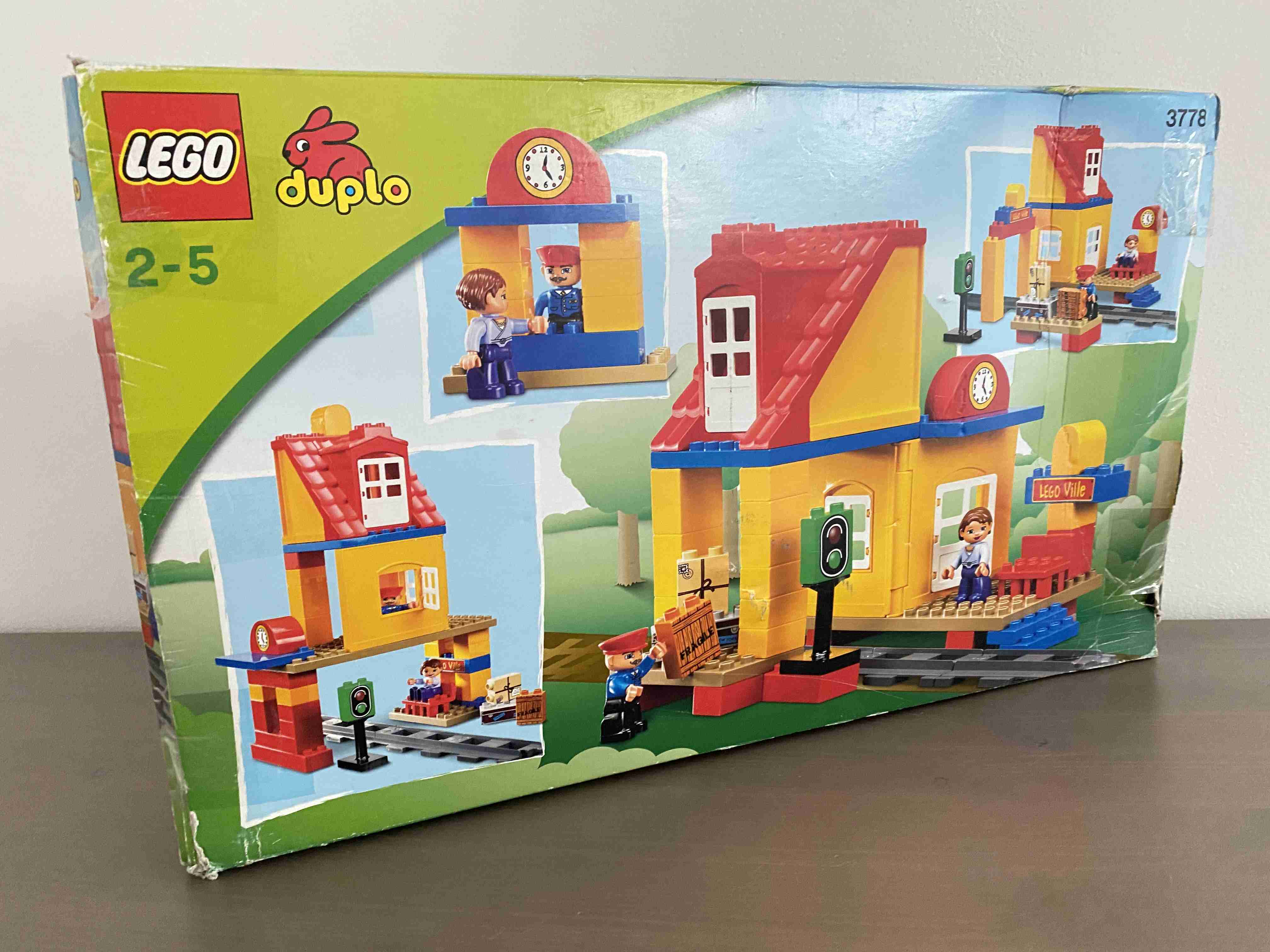 Lego Duplo 3778 - nádraží / zastávka pro vlak 