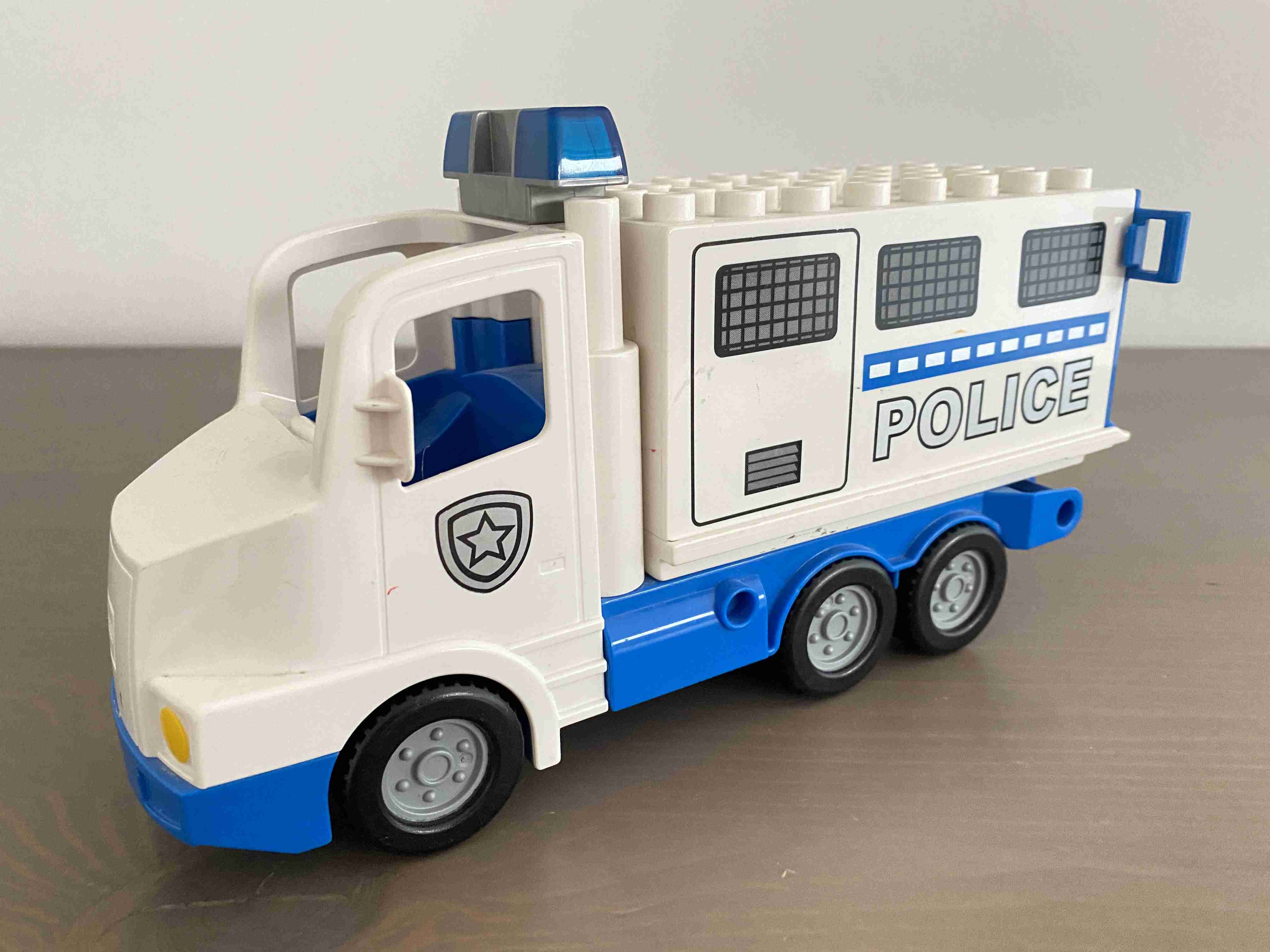 Lego Duplo - Dodávka / auto s majáčkem