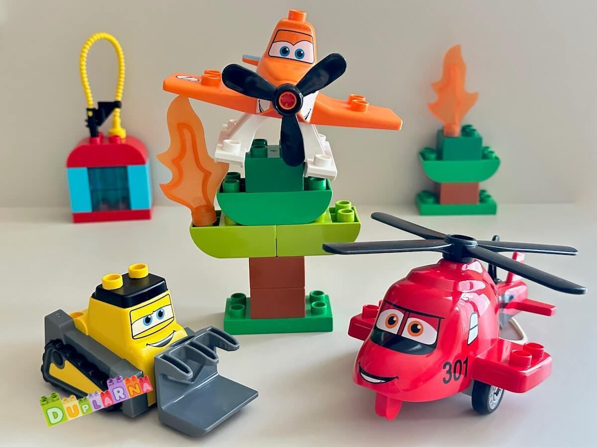 Lego Duplo Planes 10538 - Hasiči a záchranáři