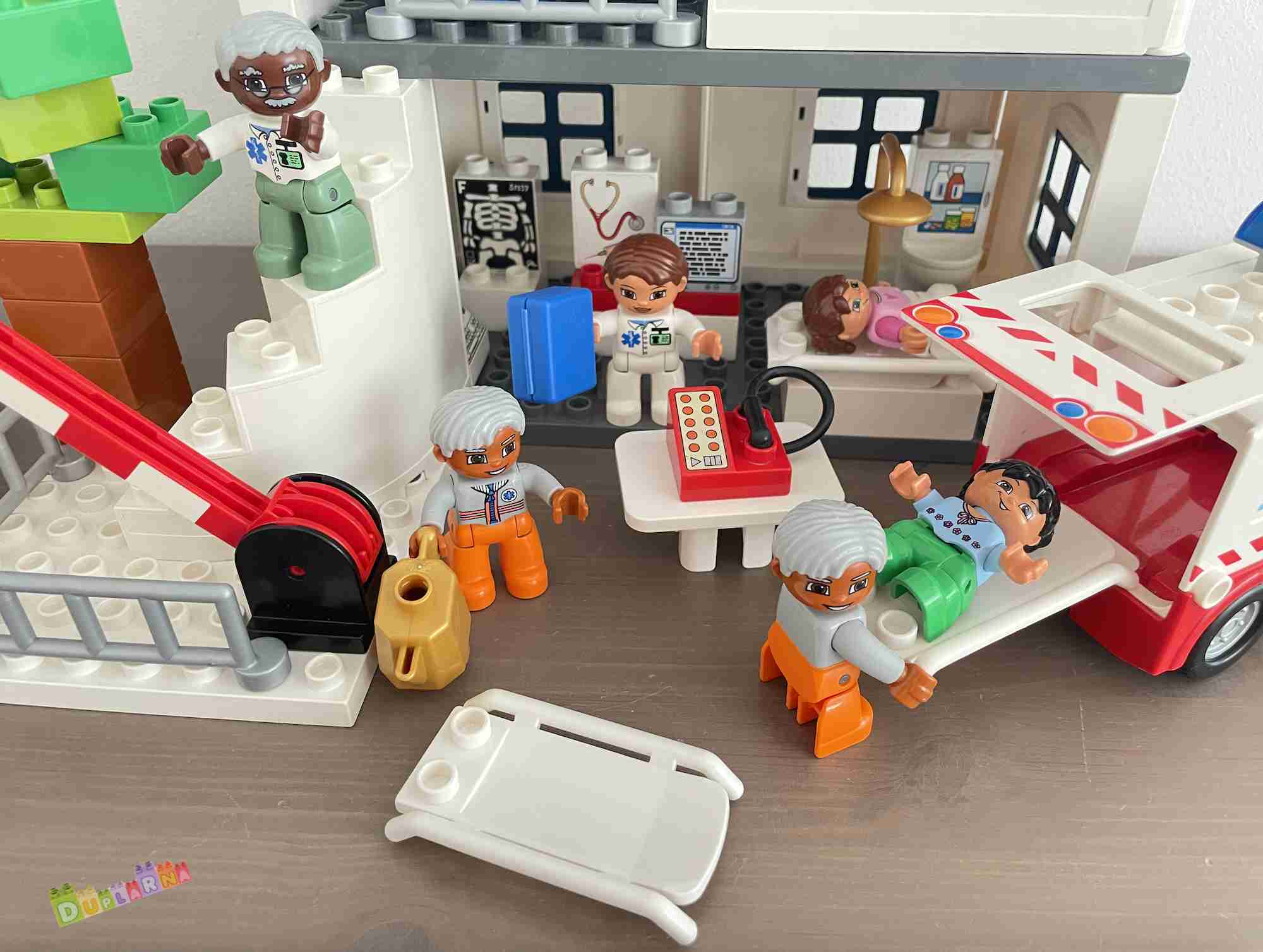 Lego Duplo 9226 - Velká městská nemocnice