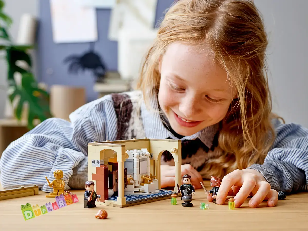 Lego Harry Potter 76386 - Bradavice / Omyl s Mnoholičným lektvarem