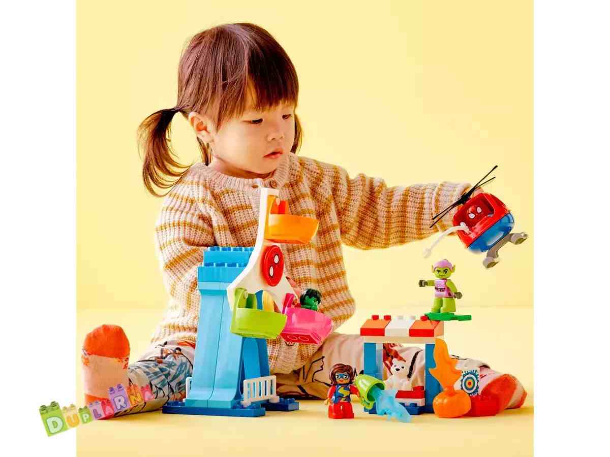 Lego Duplo 10963 - Spider-Man a přátelé: Dobrodružství na pouti