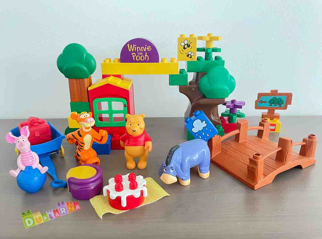 Lego Duplo 2987 - Medvídek Pú - Domeček medvídka Pú v lese