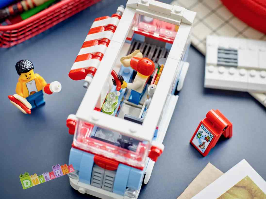 Lego VIP 40681 - Retro pojízdné občerstvení / Retro Food Truck