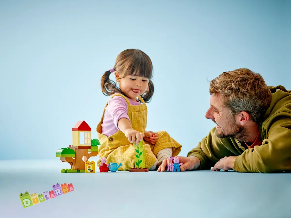 Lego Duplo 10431 - Prasátko Peppa – Zahrada a dům na stromě