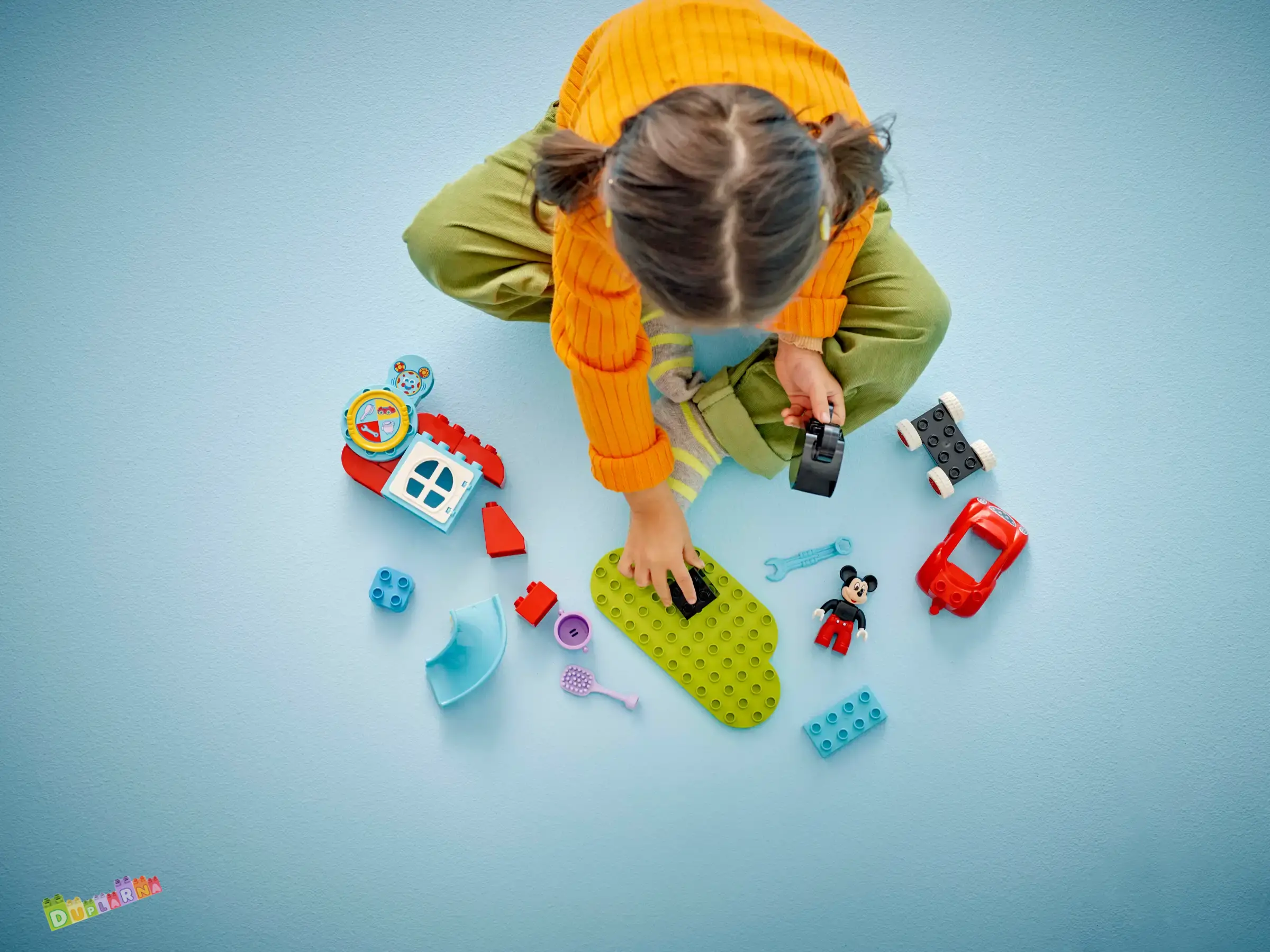 Lego Duplo 10454 - Mickeyho klubík a auto