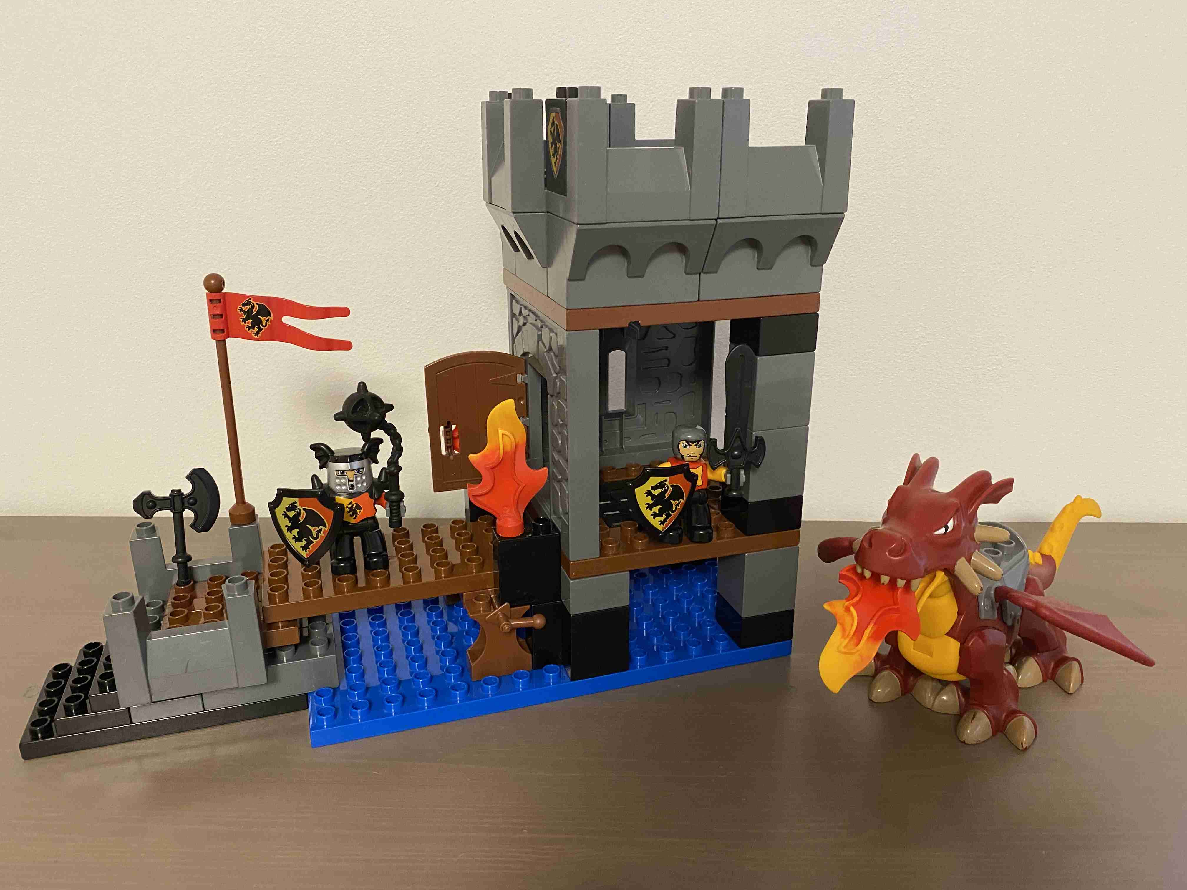 Lego Duplo 4776 Dračí věž - hrad s velkým drakem