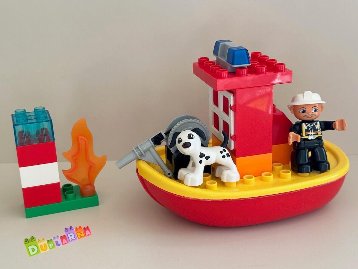 Lego Duplo 10591 - Hasičský člun / Loď - Hasiči