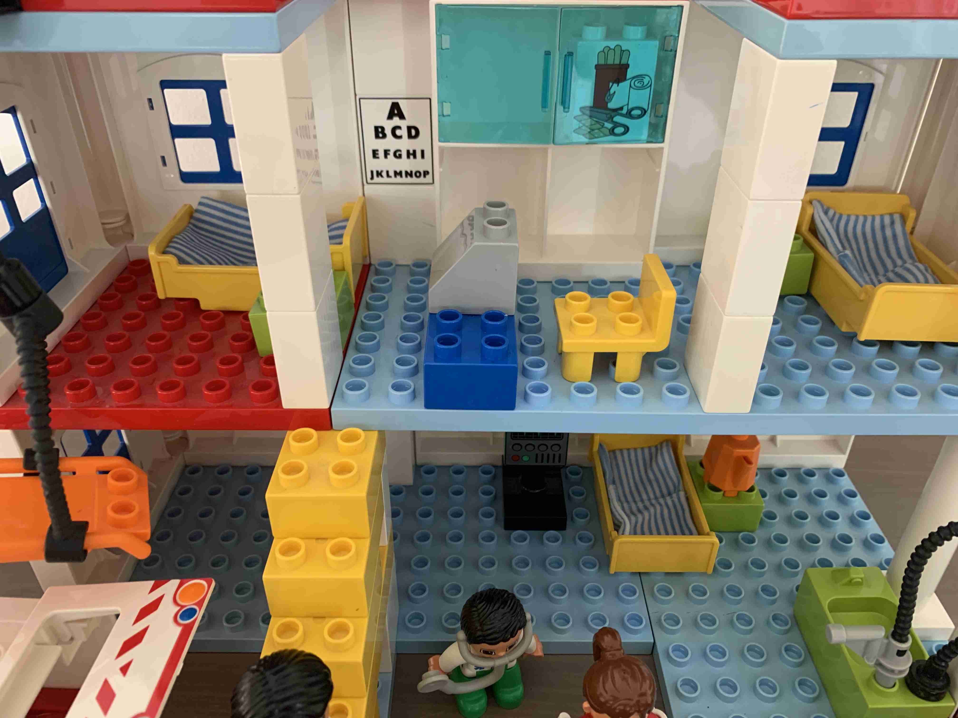 Lego Duplo 5795 - Velká městská nemocnice