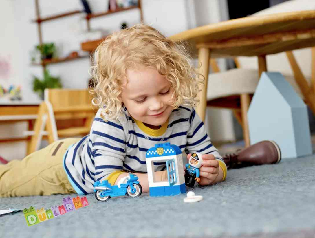 Lego Duplo 10900 - Policejní motorka