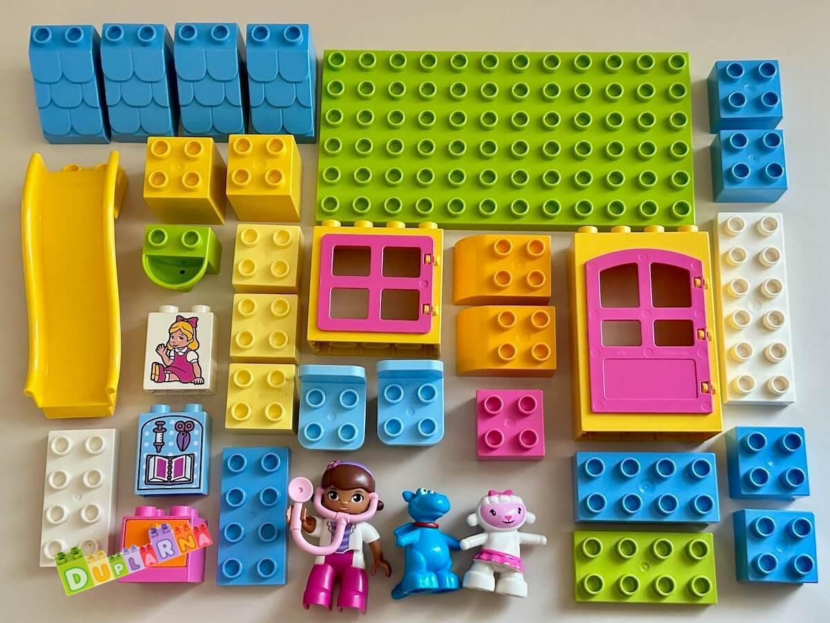 Lego Duplo 10606 - Doktorka Plyšáková - Ordinace na dvorku