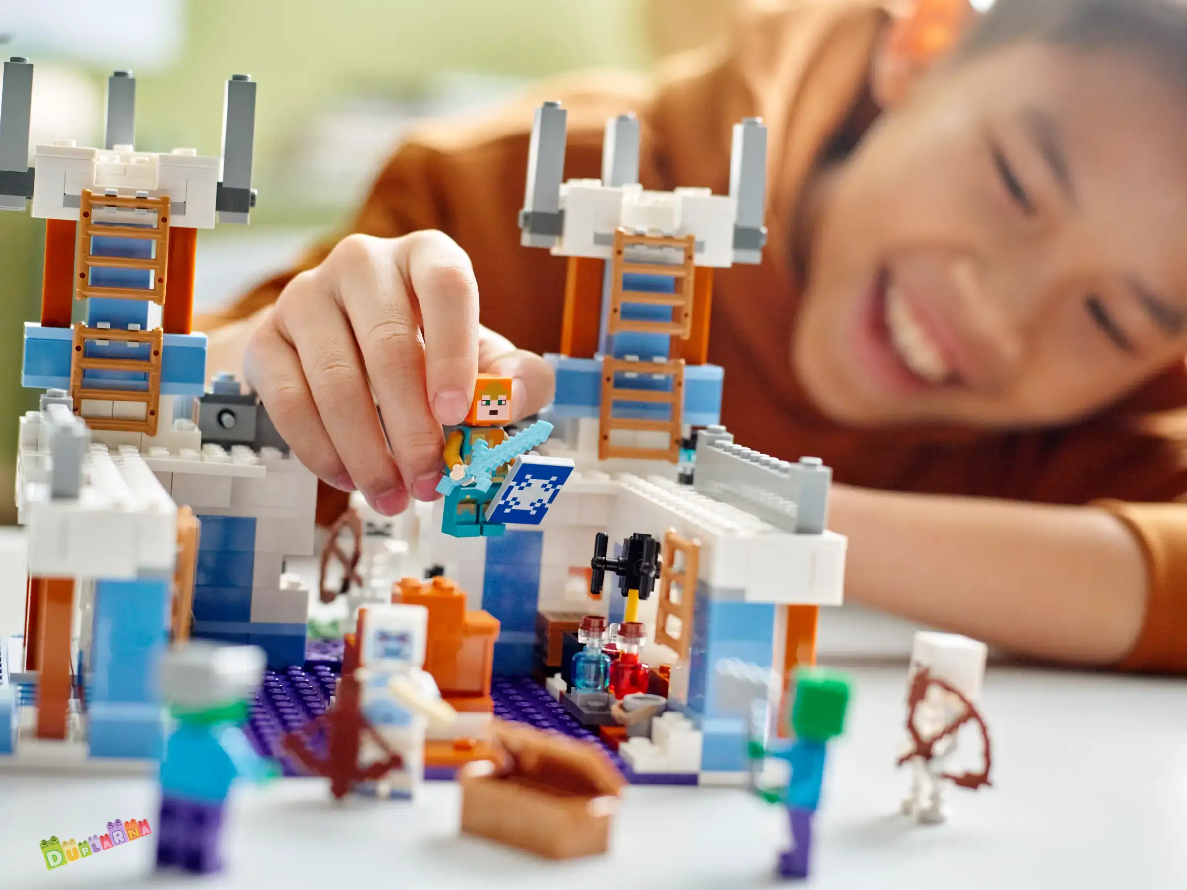 Lego Minecraft 21186 - Ledový zámek