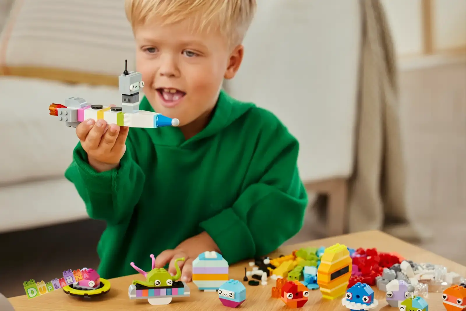 Lego Classic 11037 - Kreativní box / Tvořivé planety