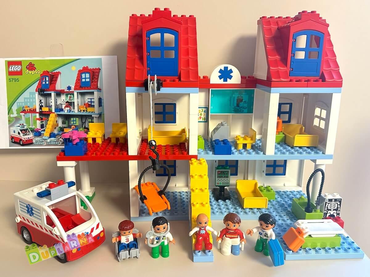 Lego Duplo 5795 - Velká městská nemocnice