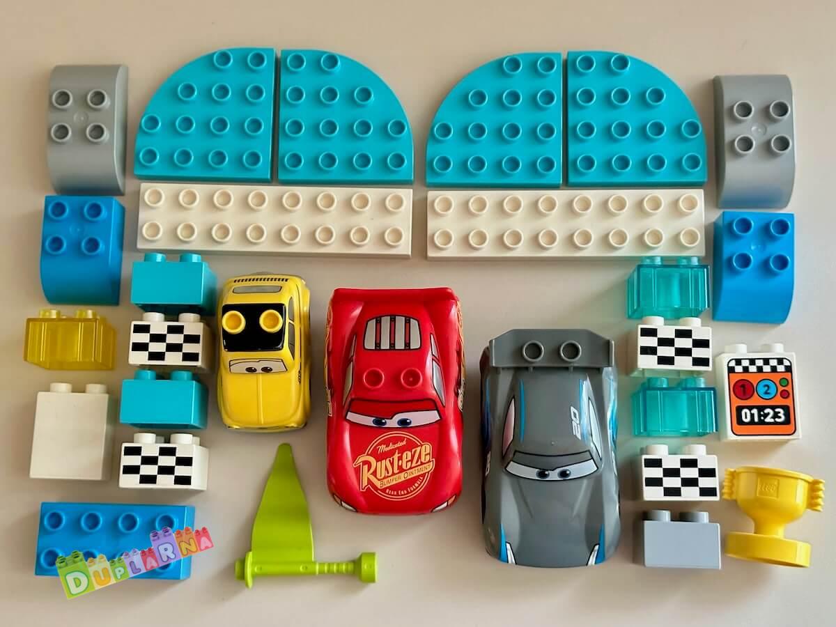 Lego Duplo 10857 - Cars - Závod o zlatý píst
