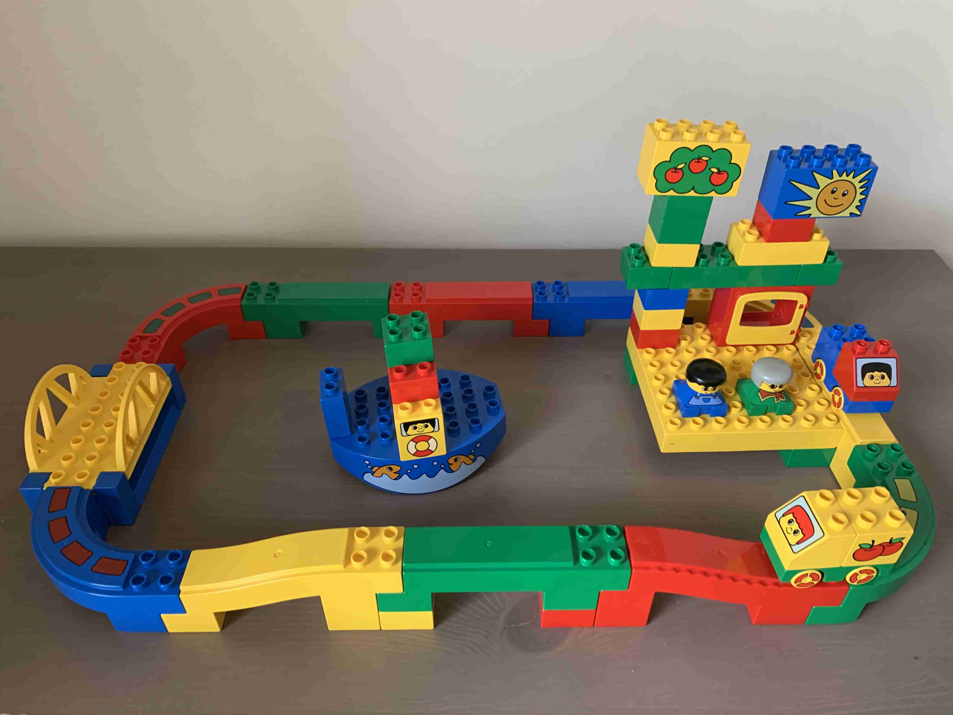 Lego Duplo 2281 - Velká vláčkodráha Deluxe