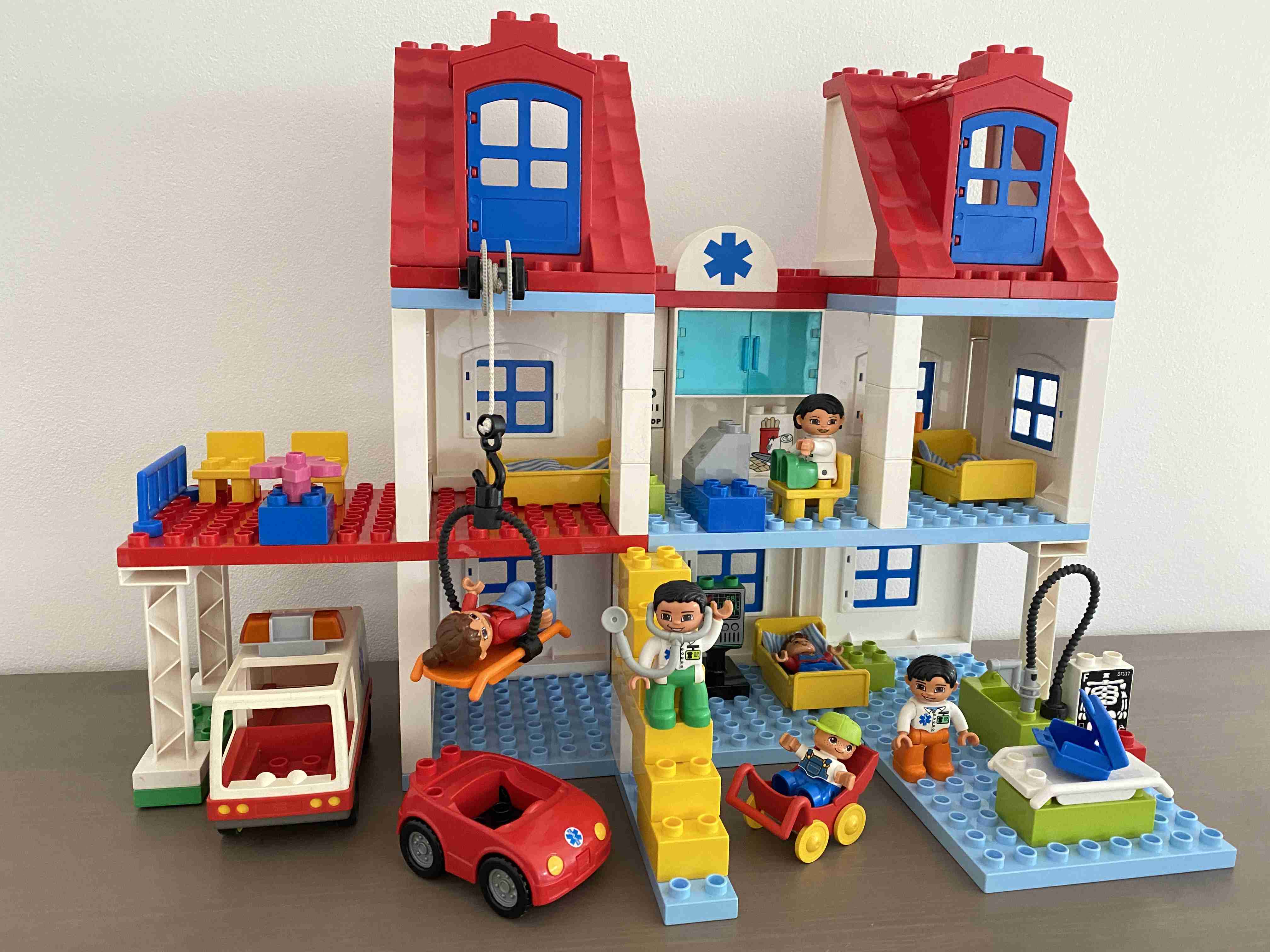 Lego Duplo 5795 - Velká městská nemocnice