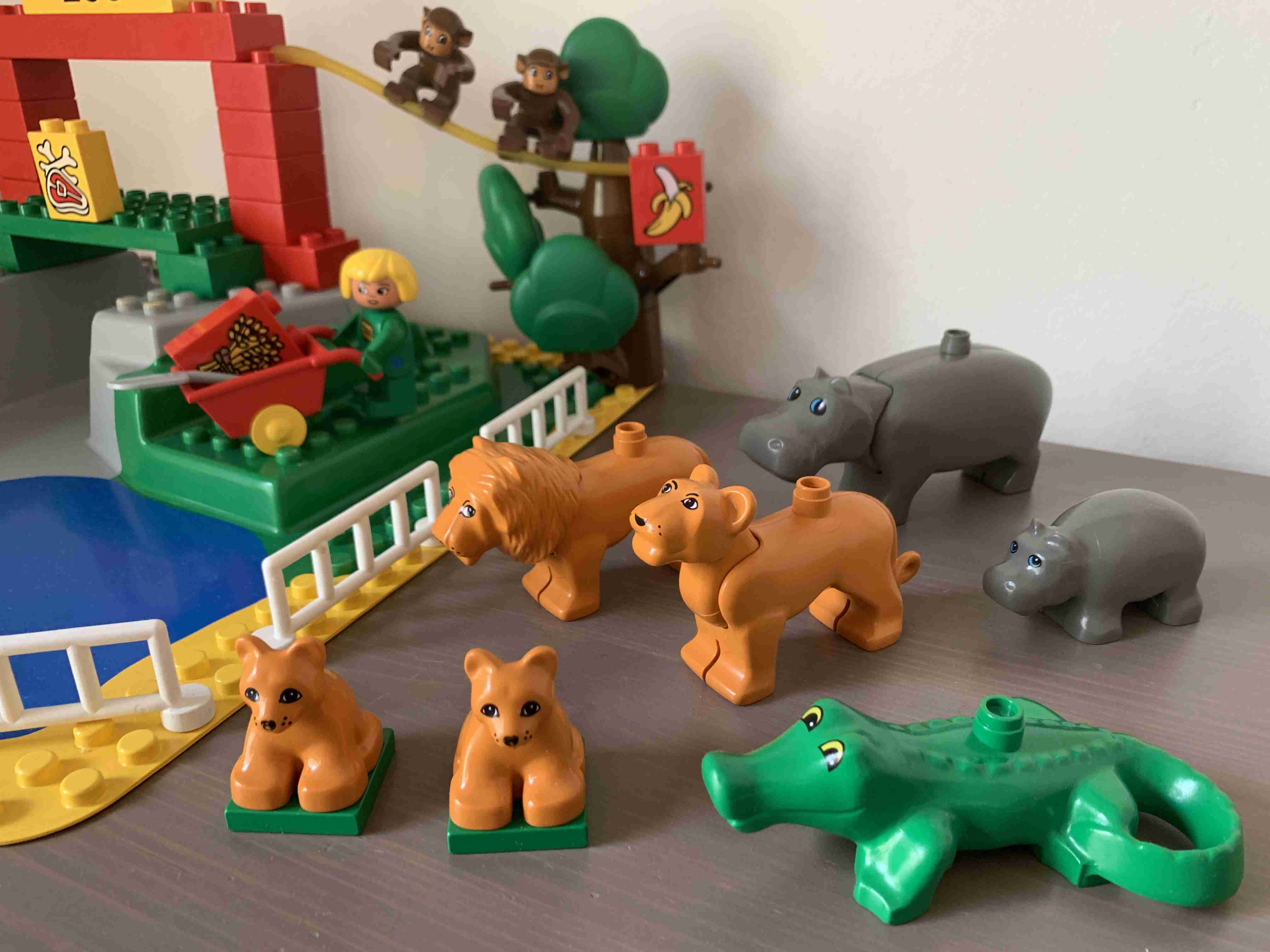 Lego Duplo 2668 - Zoo a 3D podložka - Zoo Animal Antics Children's Zoo