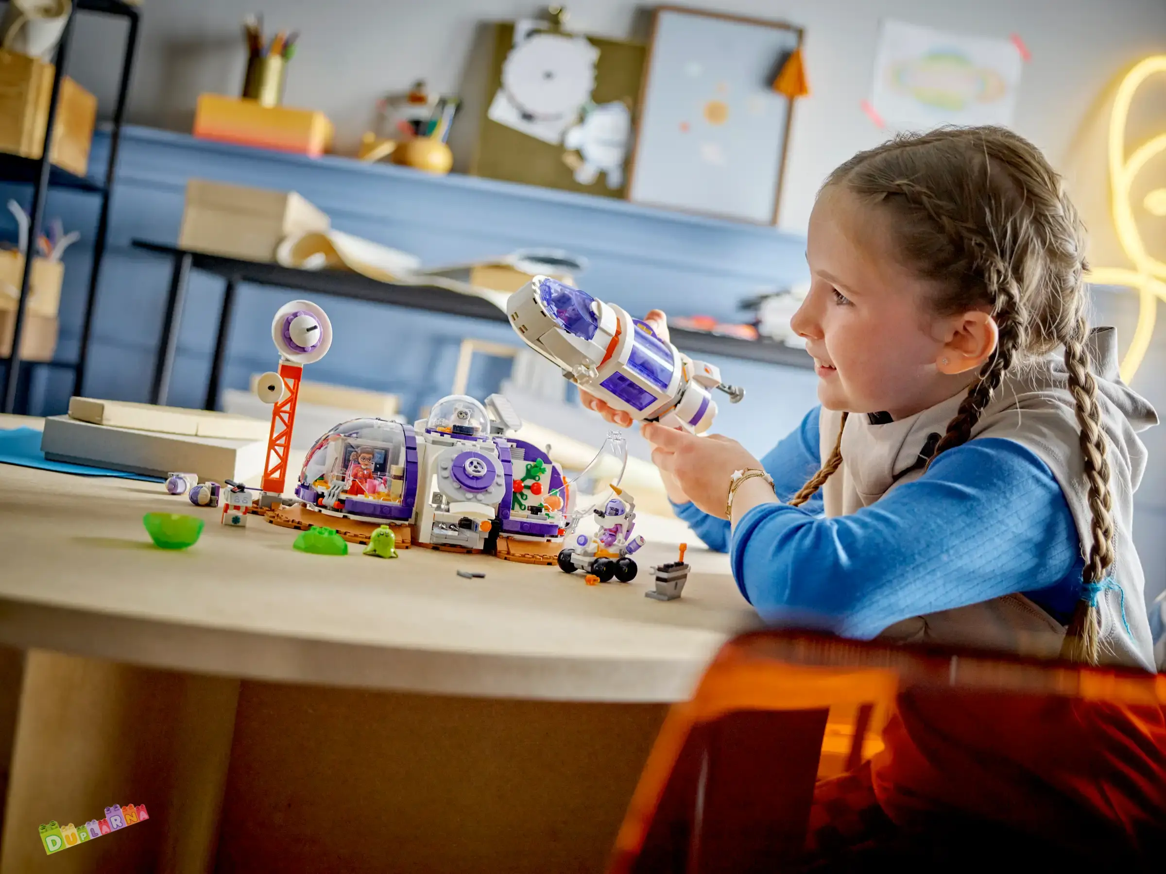Lego Friends 42605 - Základna na Marsu a raketa