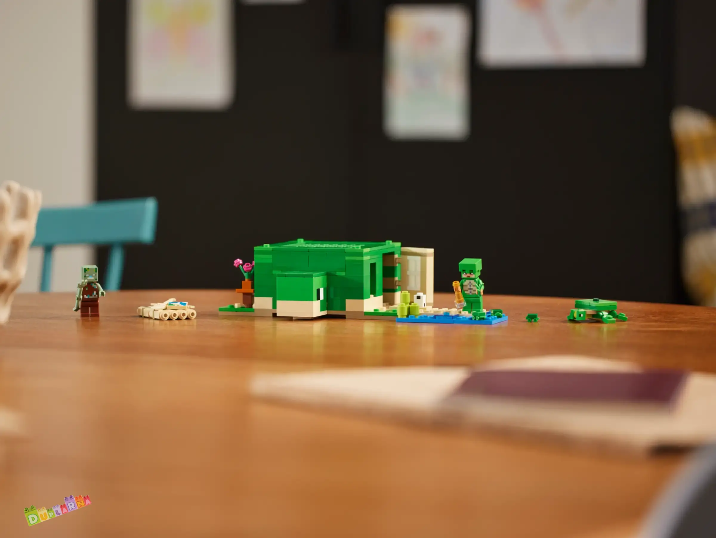 Lego Minecraft 21254 - Želví domek na pláži