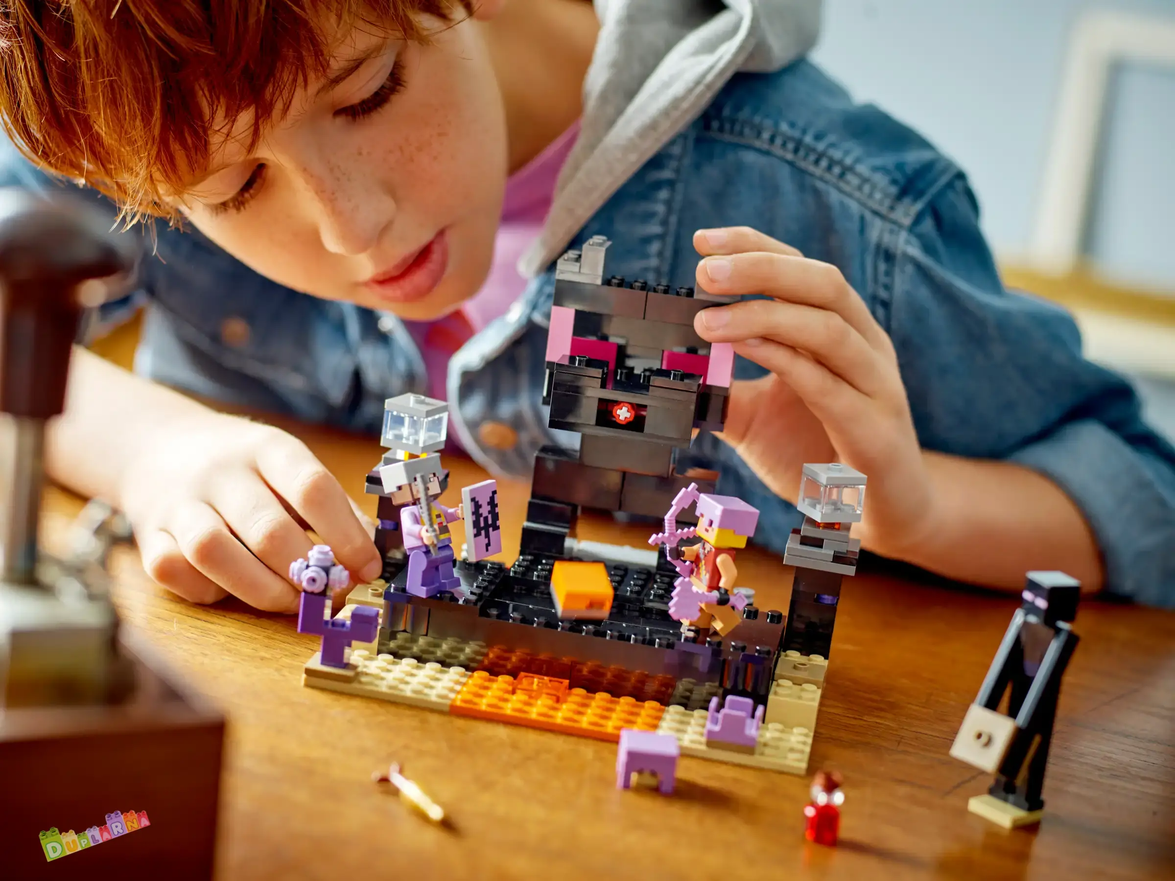Lego Minecraft 21242 - Aréna v Endu