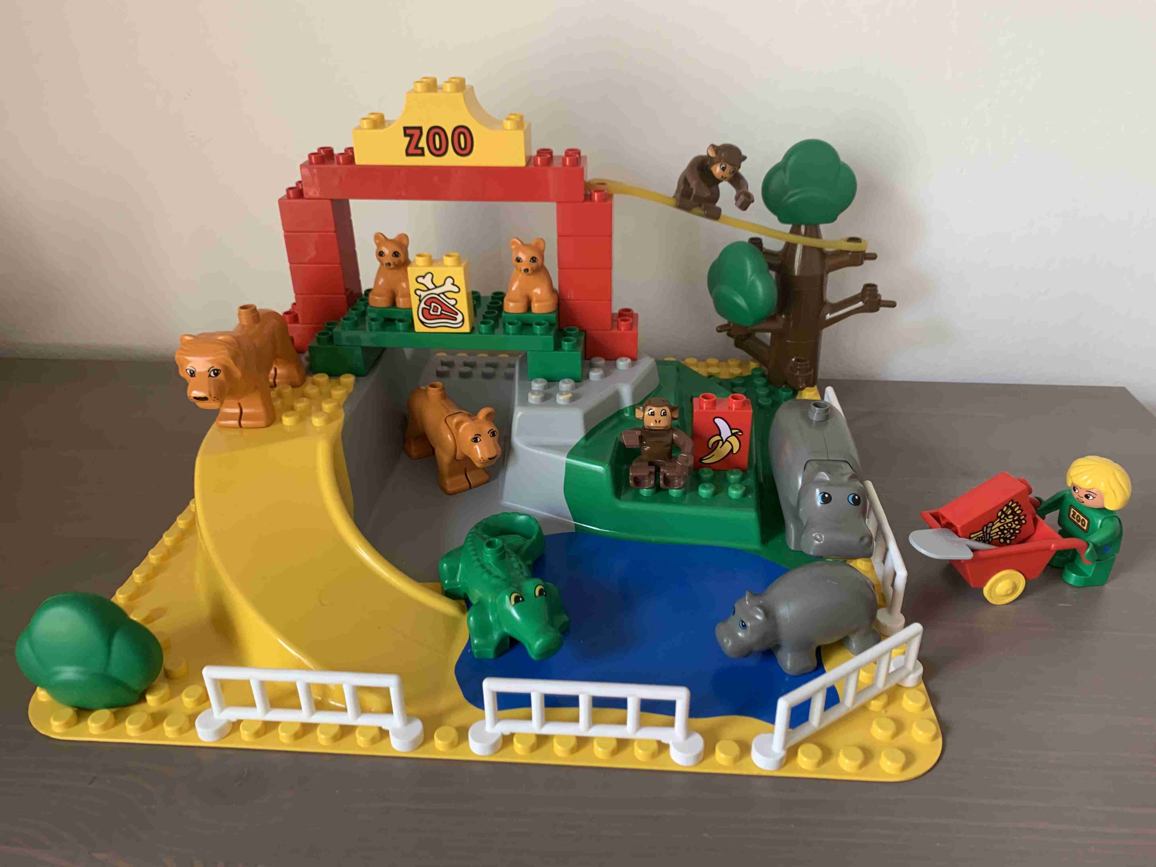 Lego Duplo 2668 - Zoo a 3D podložka - Zoo Animal Antics Children's Zoo