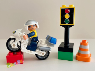 Lego Duplo 5679 - Policejní motorka / policie