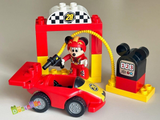 Lego Duplo 10843 - Mickeyho závodní auto