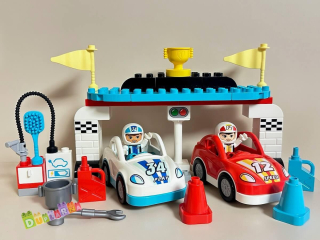 Lego Duplo Town 10947 - Závodní auta natahovací