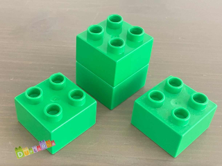 Lego Duplo - Kostka / kostky 2x2 zelená